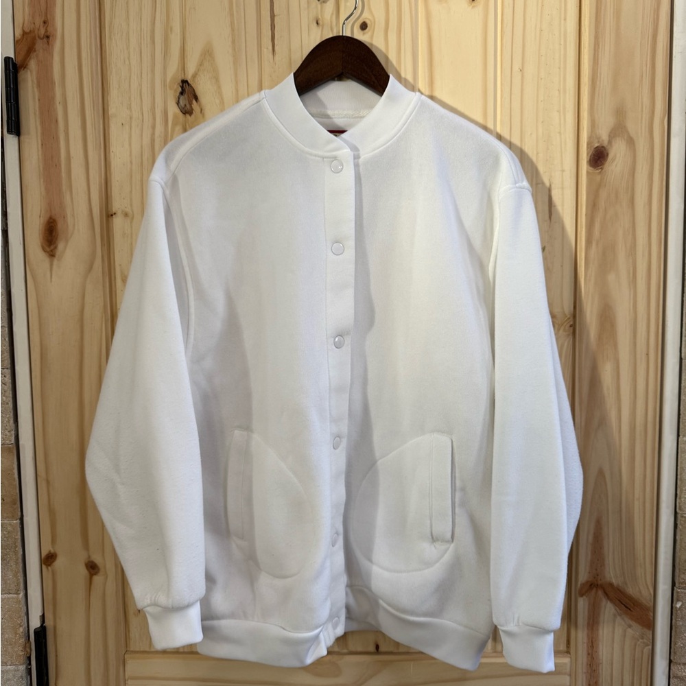 Tudor Court snap up 2 pocket cardigan

BUNDLE PURCHASE MORE & SAVE ON SHIPPING!
